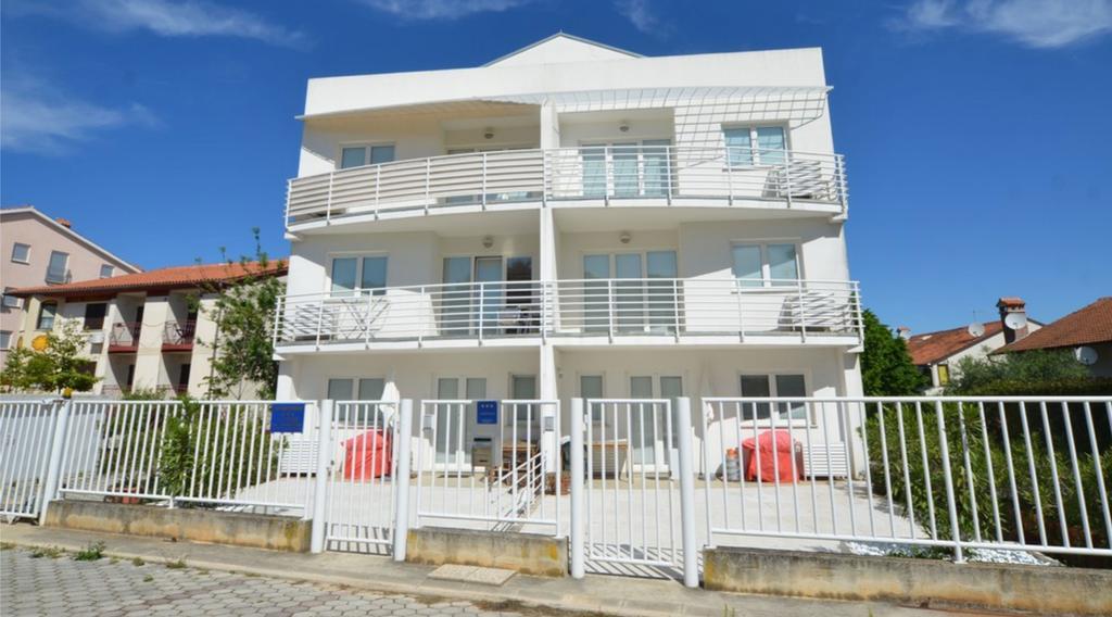 Apartment Finn 로비니 외부 사진